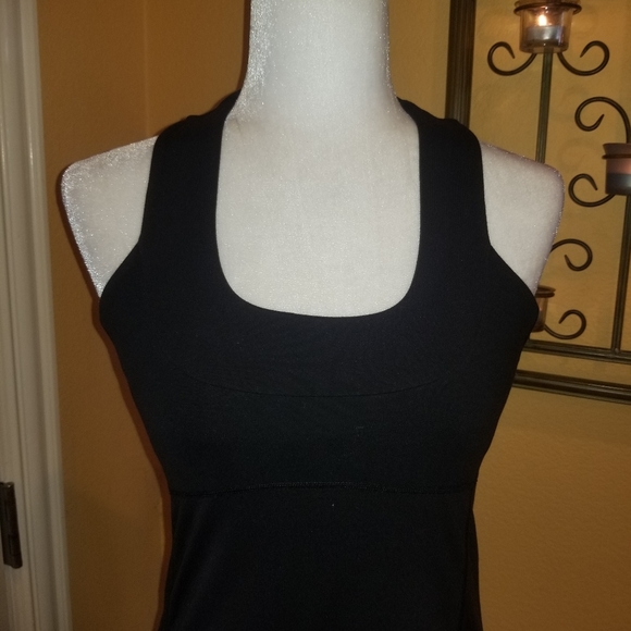 Lululemon Performance Top - Picture 3 of 4